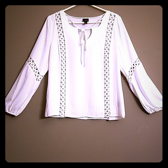 Worthington Tops - Adorable, Modern Blouse by Worthington Size M